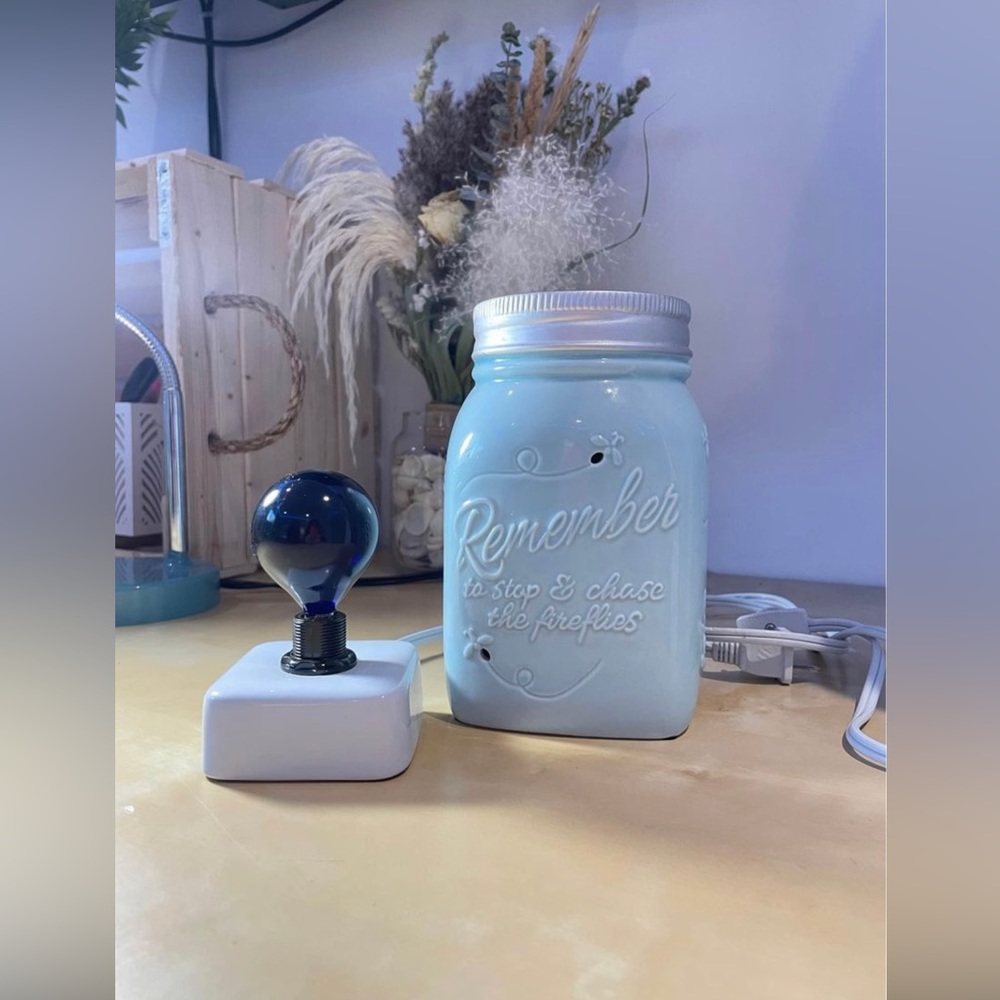 Scentsy electric wax warmer